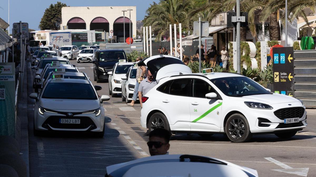UTaxis en el aeropuerto de Eivissa