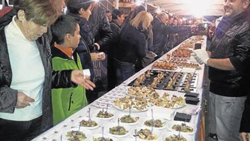 Benicarló inicia la fiesta de la alcachofa con mil pinchos