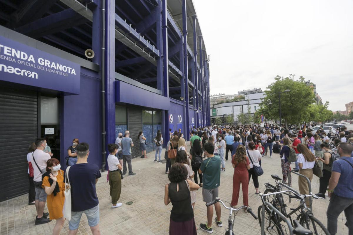Sorprendente examen de oposiciones en el Ciutat