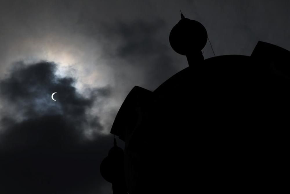 Eclipsi solar anular vist des d'Indonèsia, l'Aràbia Saudita o Tailàndia