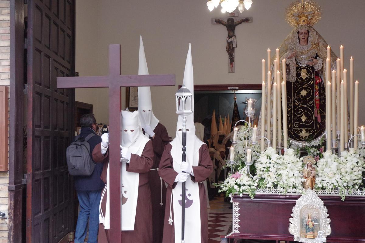 Procesión de la Virgen de las Lágrimas del Carmen de Huelin, en imágenes