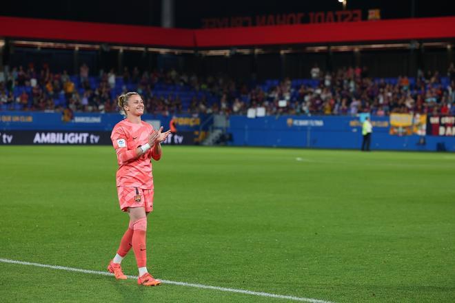 Liga F: FC Barcelona - Betis, el partido de despedida de Sandra Paños, Mariona Caldentey y Jonatan Giráldez, en imágenes