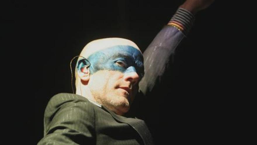 Una imagen de Michael Stipe en el concierto que protagonizó en 2005 en Torrevieja