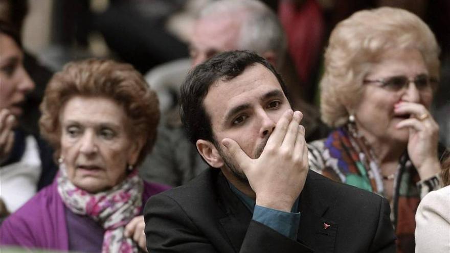 Garzón rechaza que IU vaya a ponerse &quot;en manos de nadie&quot;