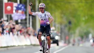 Paula Blasi logra la victoria en la Amstel Gold Race.