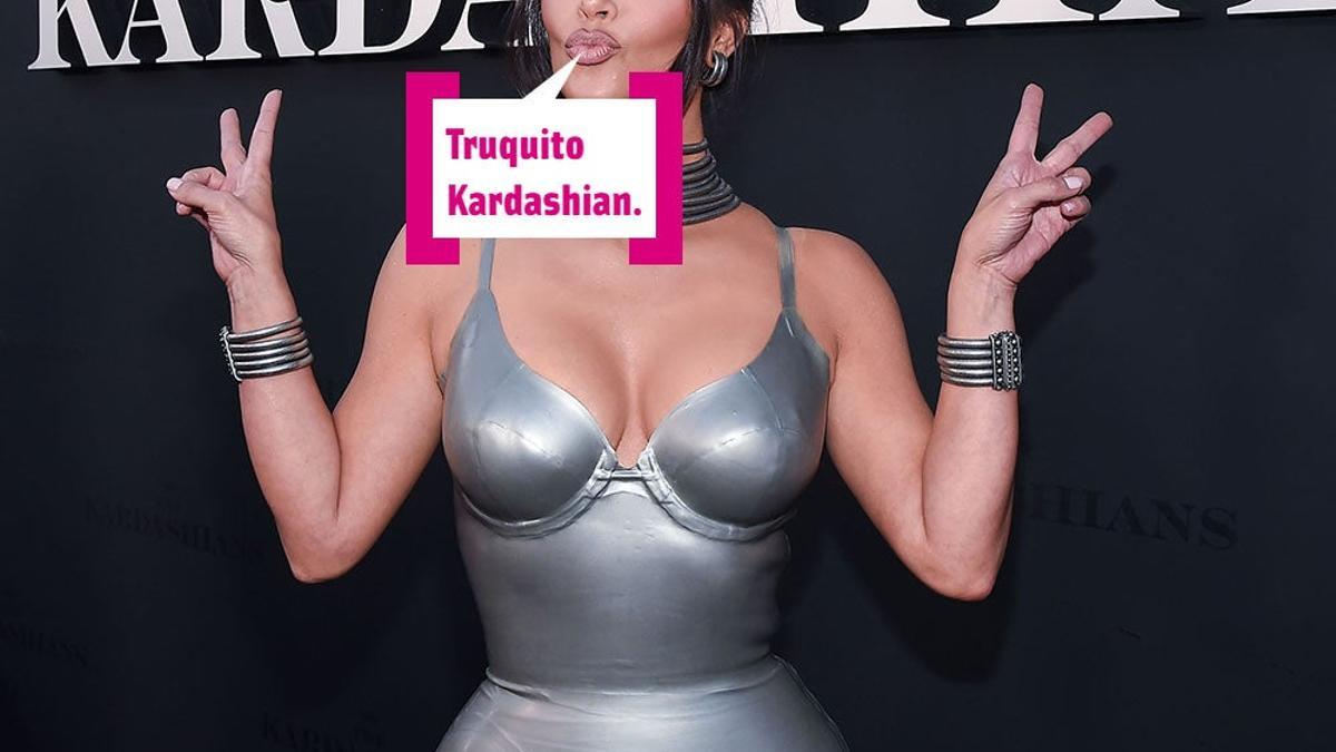 Kim Kardashian con vestido ajustadísimo