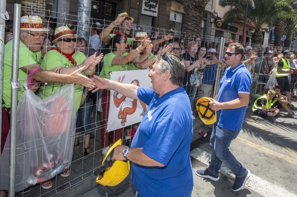 La mascletà de la pirotecnia Piromart no entrará en concurso al no llegar al tiempo mínimo exigido. Disparo correcto, sin alardes, en su debut en la Península