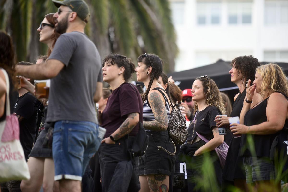 El festival gratuito del Barrio de las Flores llega a su décimo aniversario con miles de personas coreando himnos del rock and roll.