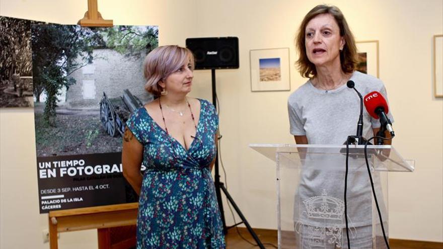 Pilar Catalán expone su obra en el Palacio de la Isla