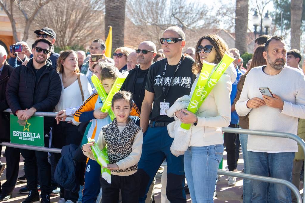 Vuelta Ciclista a Murcia: imágenes de la salida en Jumilla