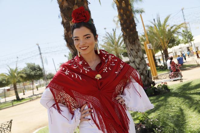 Jueves de feria con muchos volantes y colores