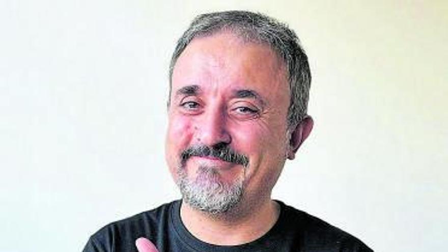 Antonio Martínez Ron, cofundador de la plataforma de divulgación científica más visitada del país: «En ciencia casi todo lo que es útil se ha encontrado cuando se buscaba otra cosa»