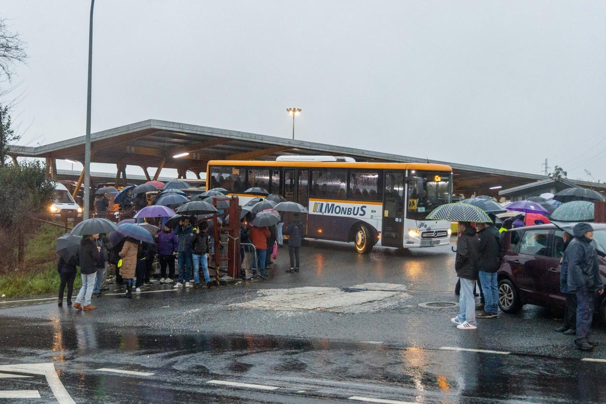 El conflicto en el transporte de viajeros en la provincia de A Coruña sigue sin solución.