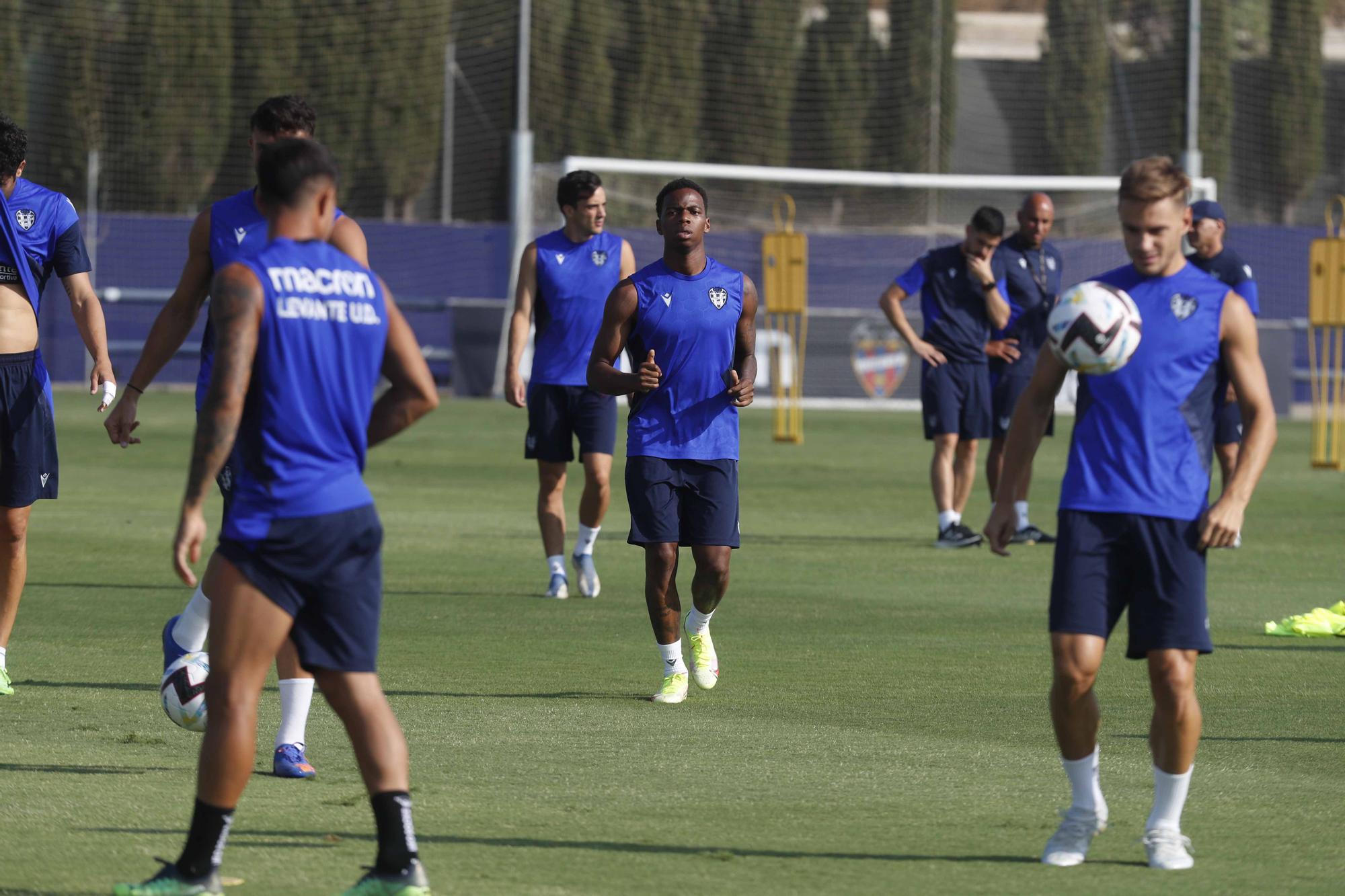 Sesión en Buñol del Levante UD