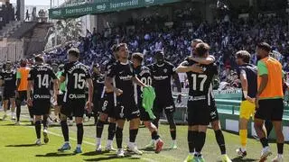 El Elche gana en Córdoba y pasará la semana en ascenso directo a Primera División
