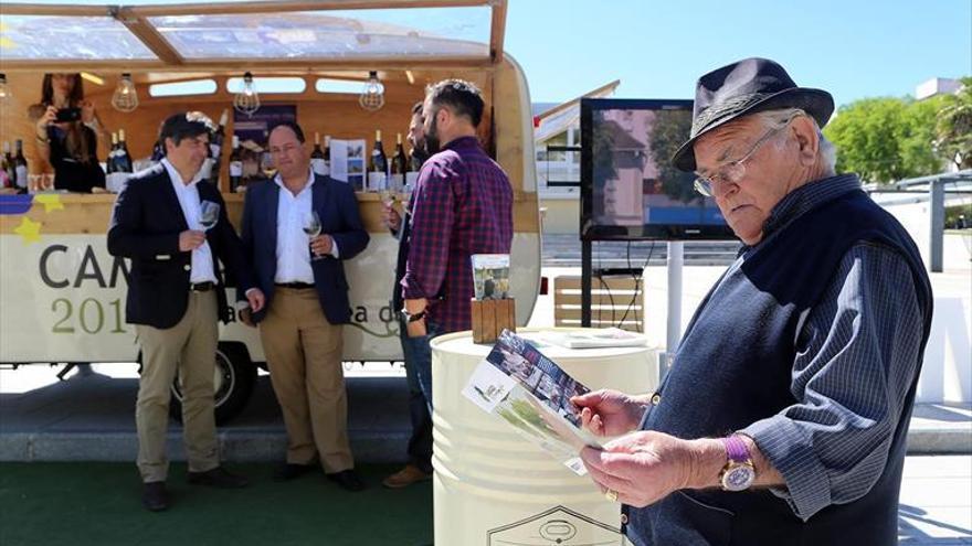 La Caravana del Vino de Cambados llega a Montilla