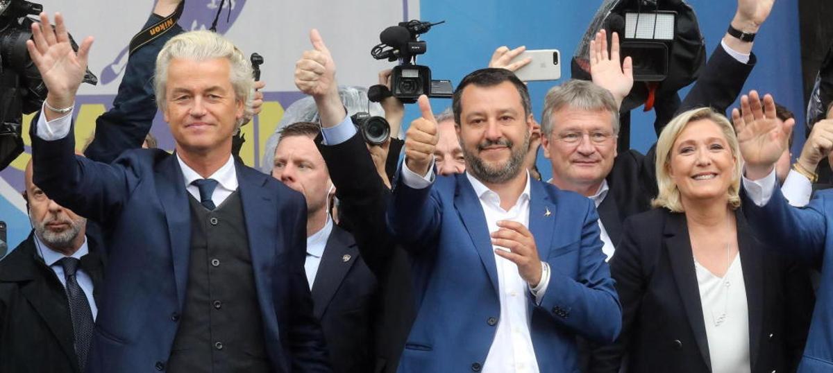Matteo Salvini, con Geert Wilder y Marine Le Pen.