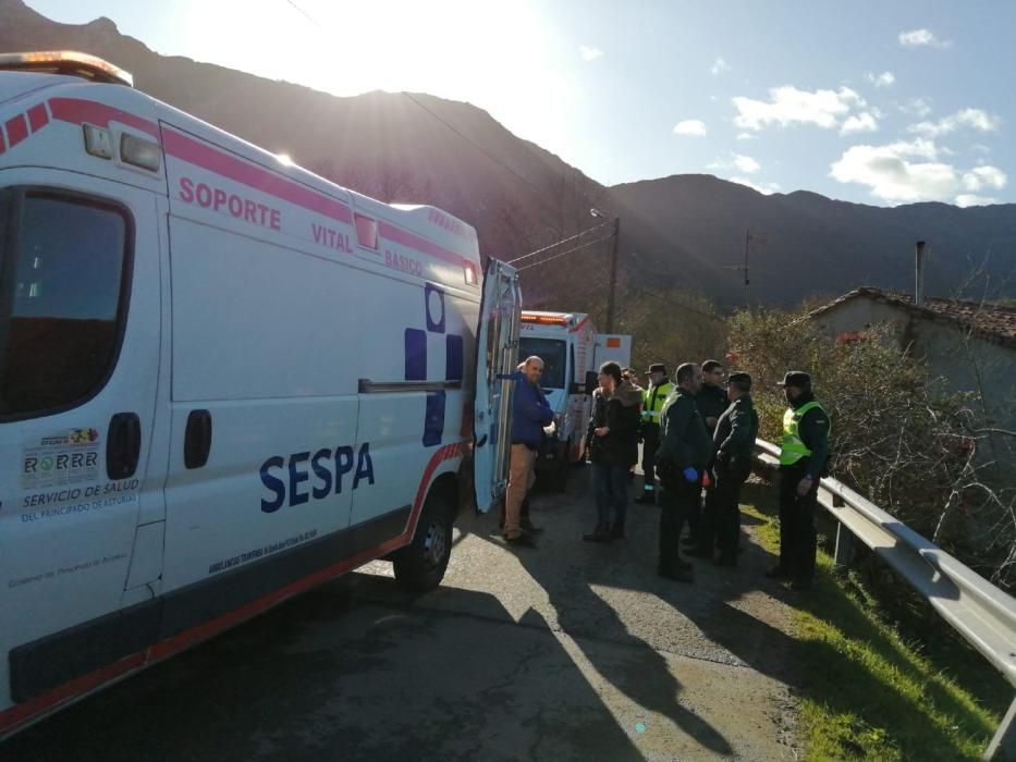 Suceso en Llanes: Un tren arrolla a un coche