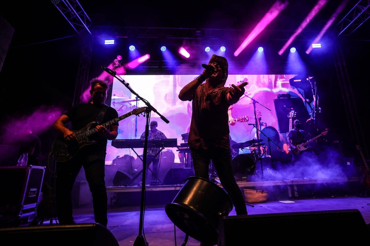 Galería: todas las imágenes del show de Statuas d Sal en Vara de Rey Galería: todas las imágenes del show de Statuas d Sal en Vara de Rey