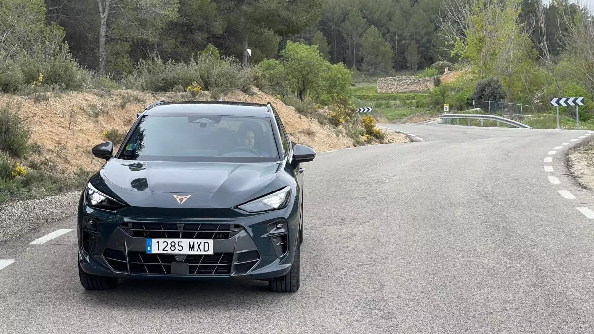 Enfrentamos al Cupra Terramar eTSI 150 CV y al e-Hybrid 204 CV ¿Cuál es mejor?