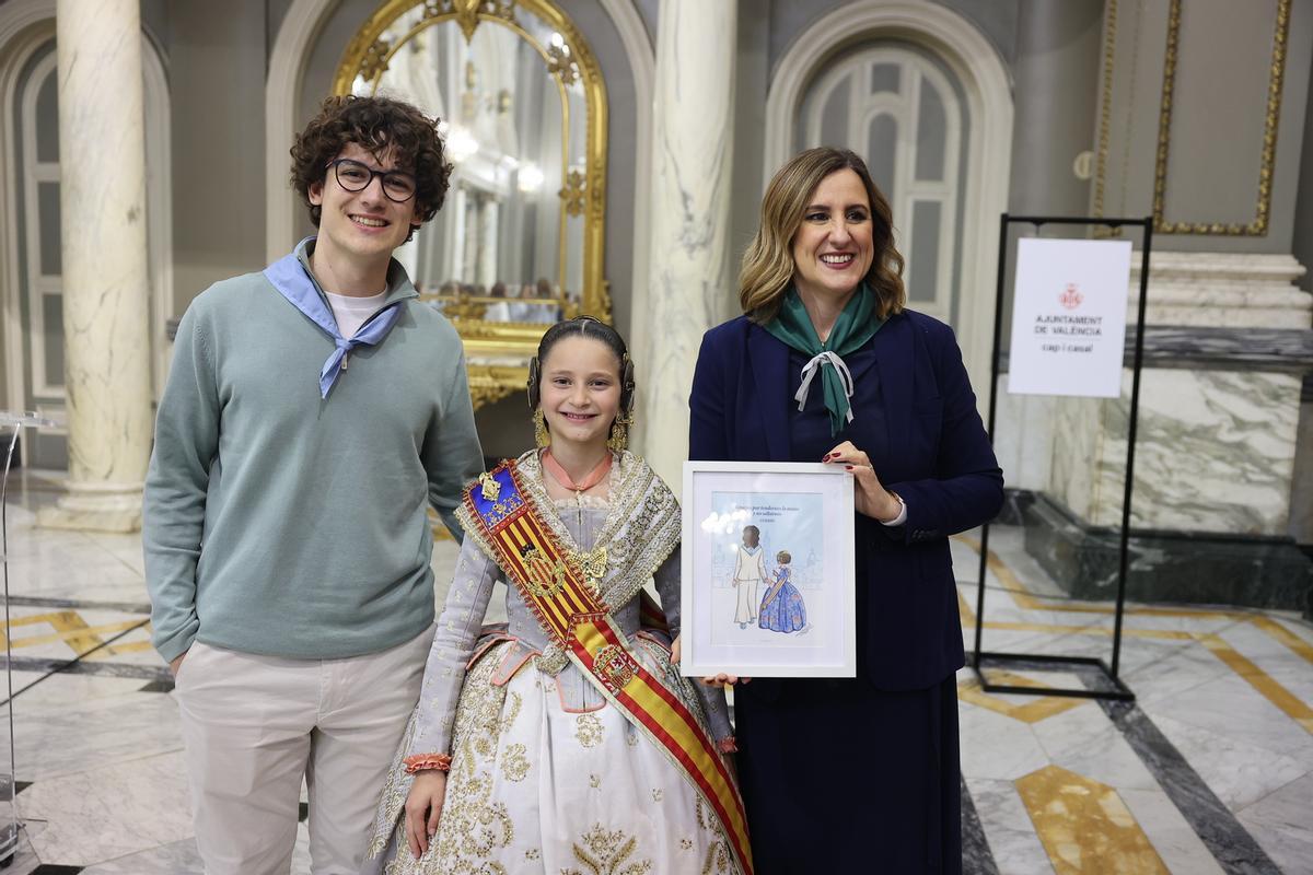 Catalá recibe a las Falleras Mayores Infantiles de Valéncia de la historia