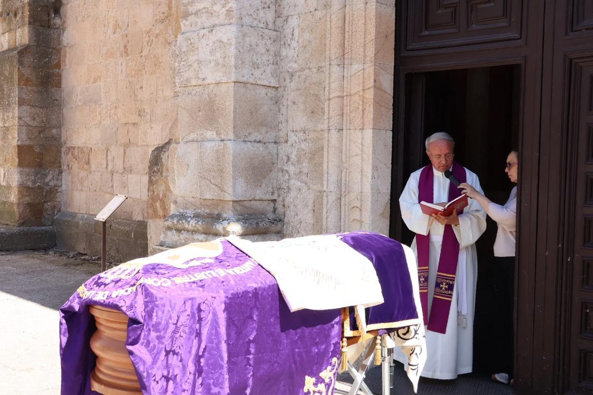Zamora despide a Herminio Ramos