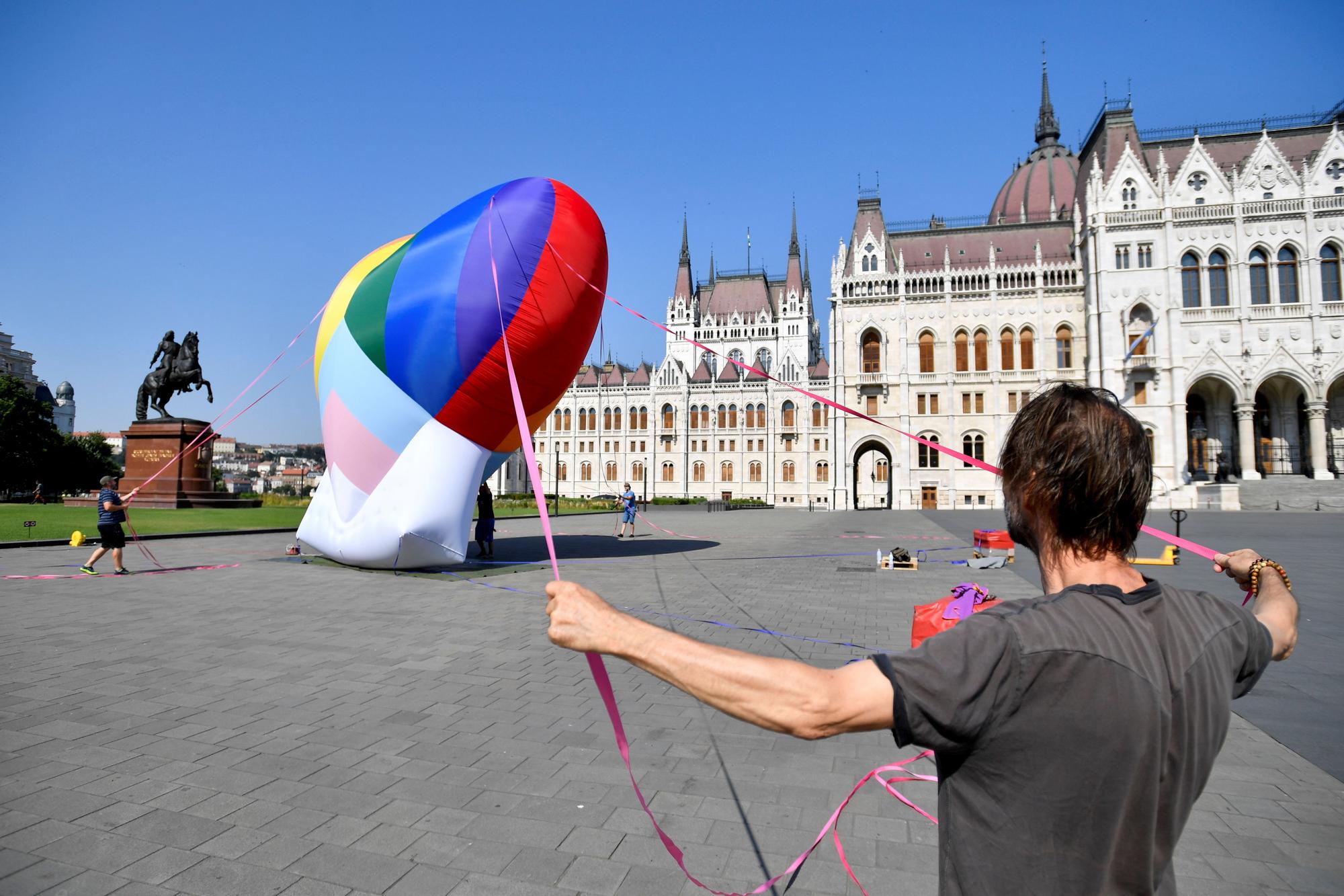 Protesta contra la ley antio LGTBI en Budapest (Hungría)