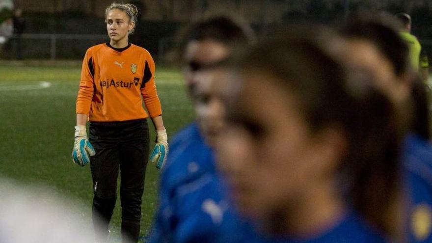 María Echezarreta, durante el partido de ayer en Miranda contra el cadete masculino del Bosco.