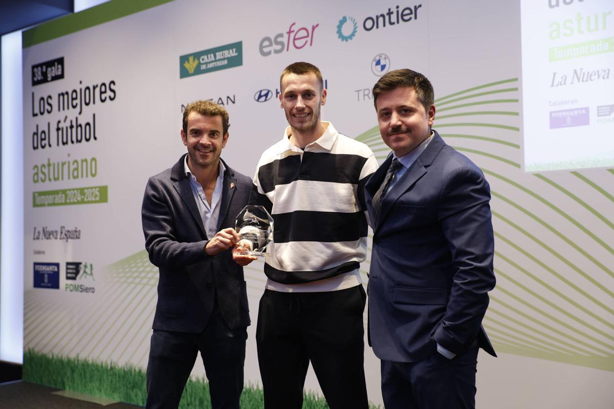 Por la izquierda, José Riestra, Dubasin y Eloy Méndez.