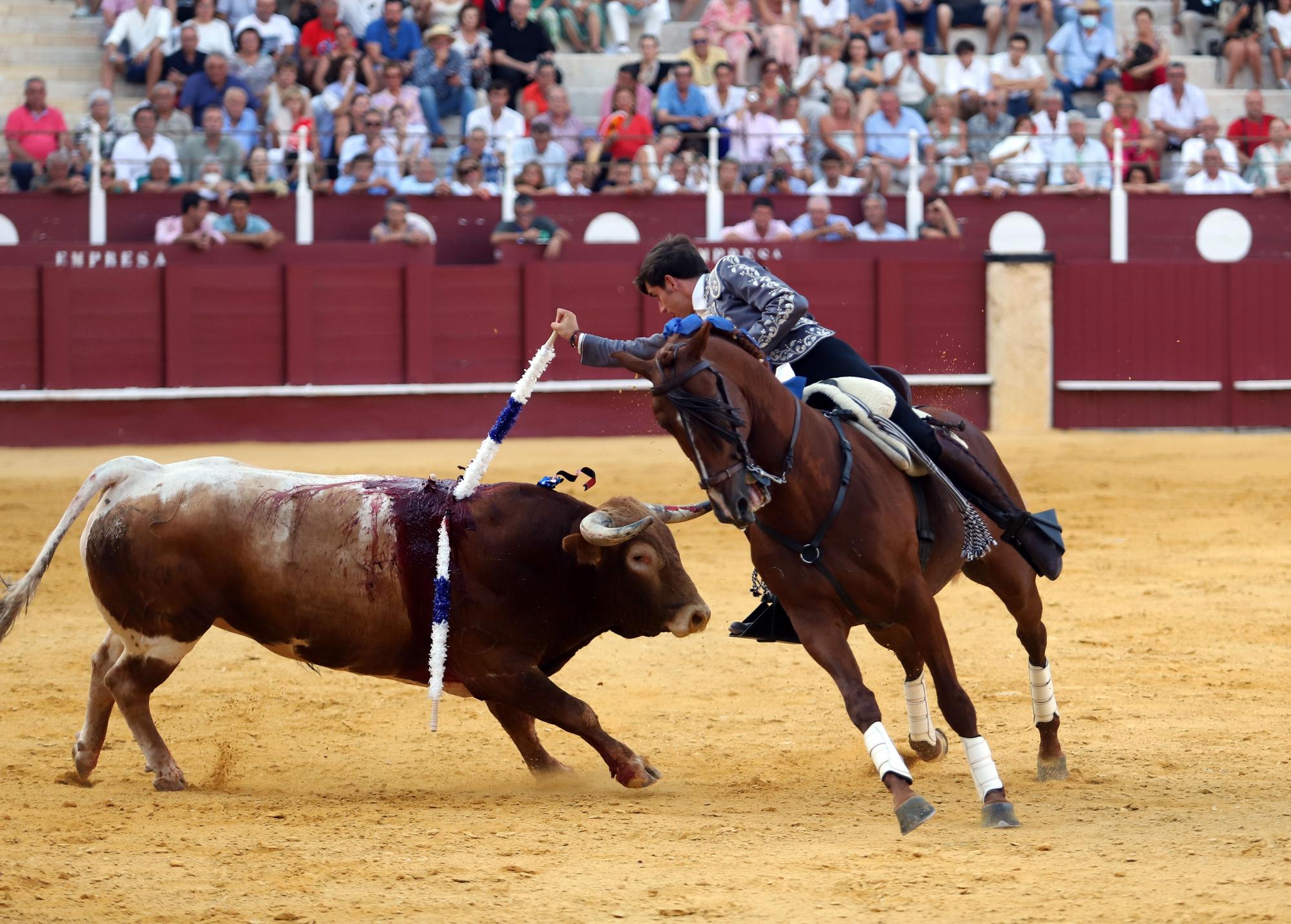 Rejones en la Feria de Málaga: Guillermo Hermoso y Ferrer Martín, doble Puerta Grande en Málaga