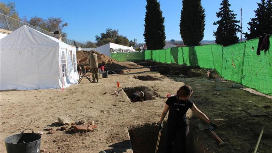 Los cinco exhumados en las fosas de Lucena fueron torturados y ejecutados