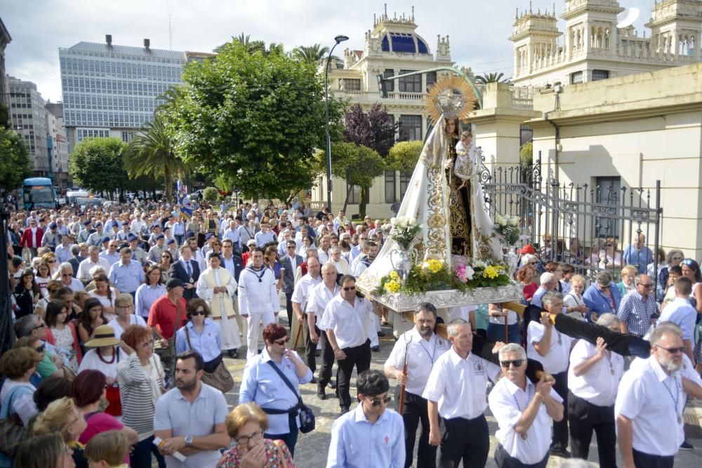 La Cofradía del Carmen rinde homenaje a su patrona