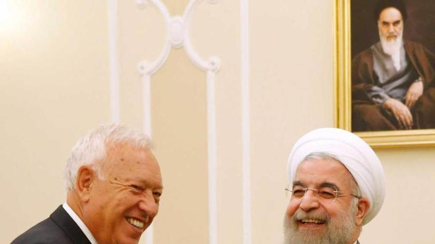 Margallo, con el presidente de Irán, Hassan Rohaní.