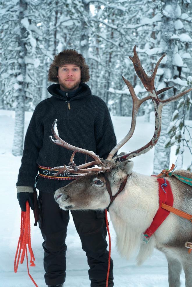 Tomi Oulujärvi, conductor de trineos con renos