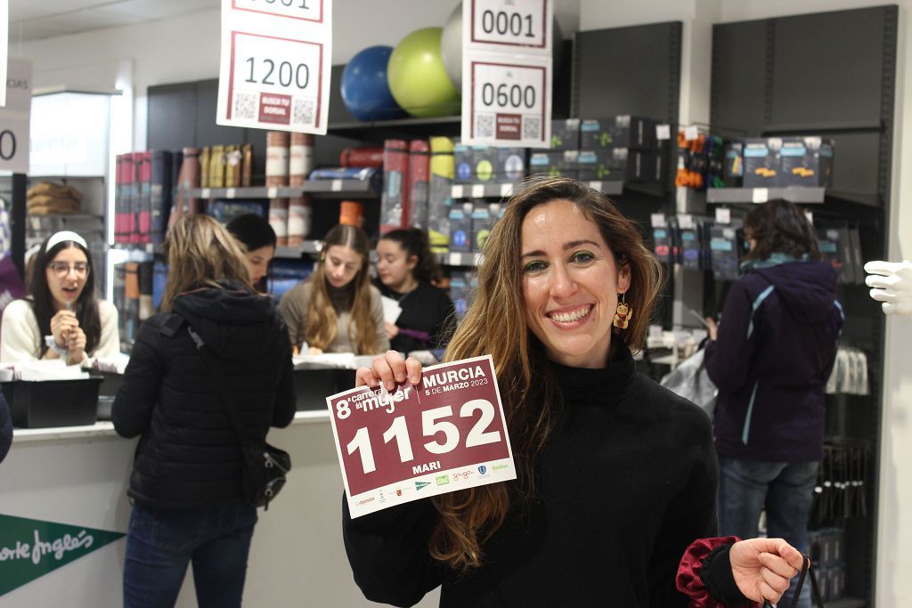 Entrega de dorsales de la Carrera de la Mujer 2023 (viernes por la mañana)