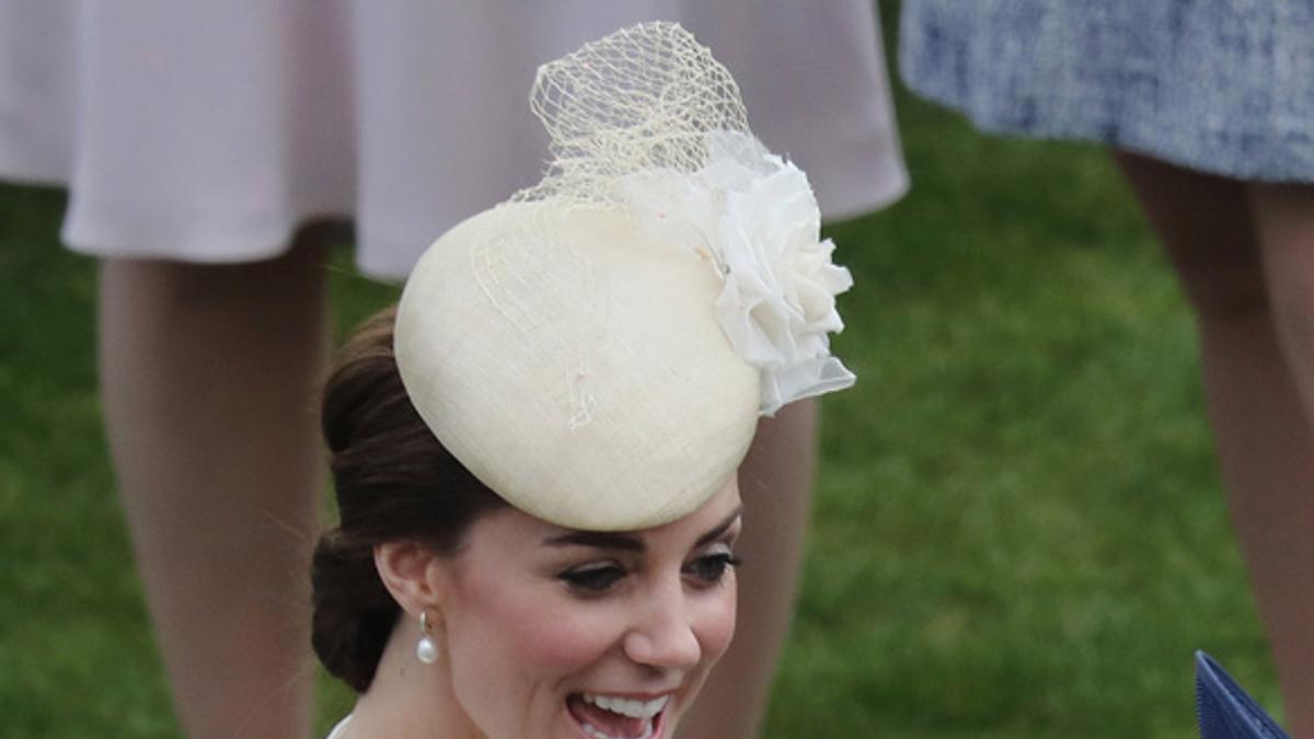 Kate Middleton en una fiesta de la reina Isabel II