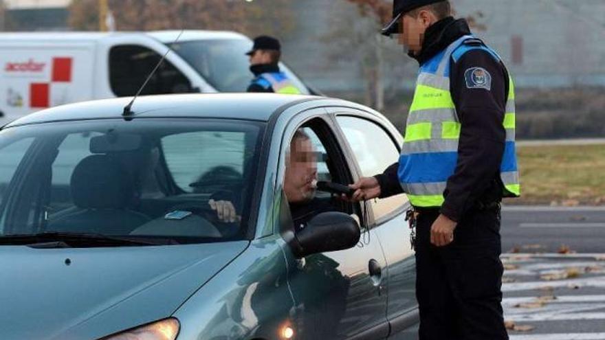 Uno de los controles de la Policía Local de Rianxo.