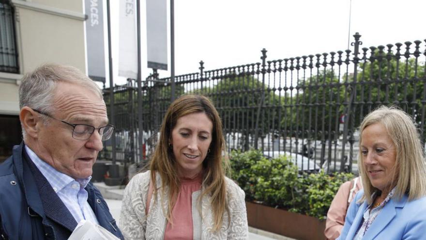 El PP promete &quot;sanear&quot; la Zalia, mejoras en la Laboral y más apoyos al deporte local