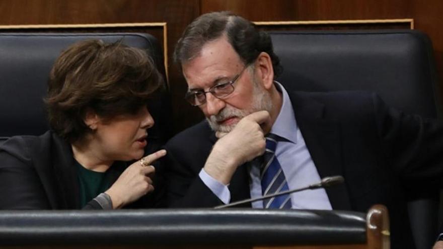 Saénz de Santamaría y Rajoy en el Congreso.