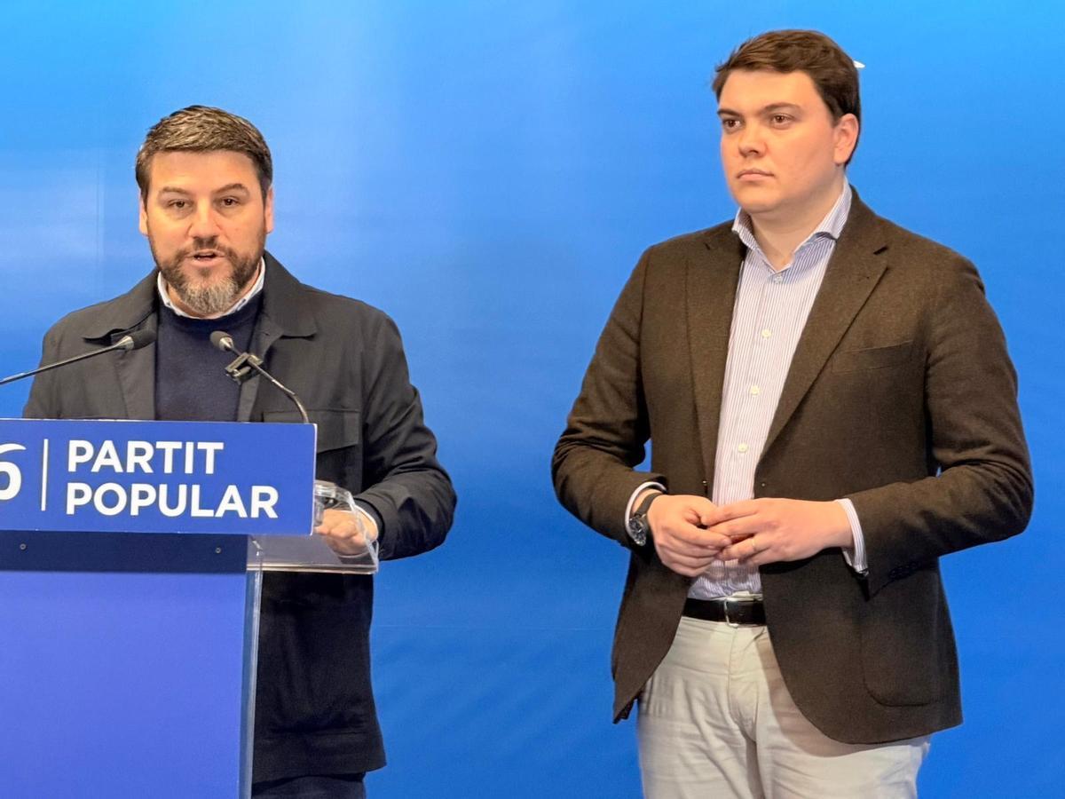 Javier Bonet y Llorenç Bauzá, este viernes en la sede del PP.