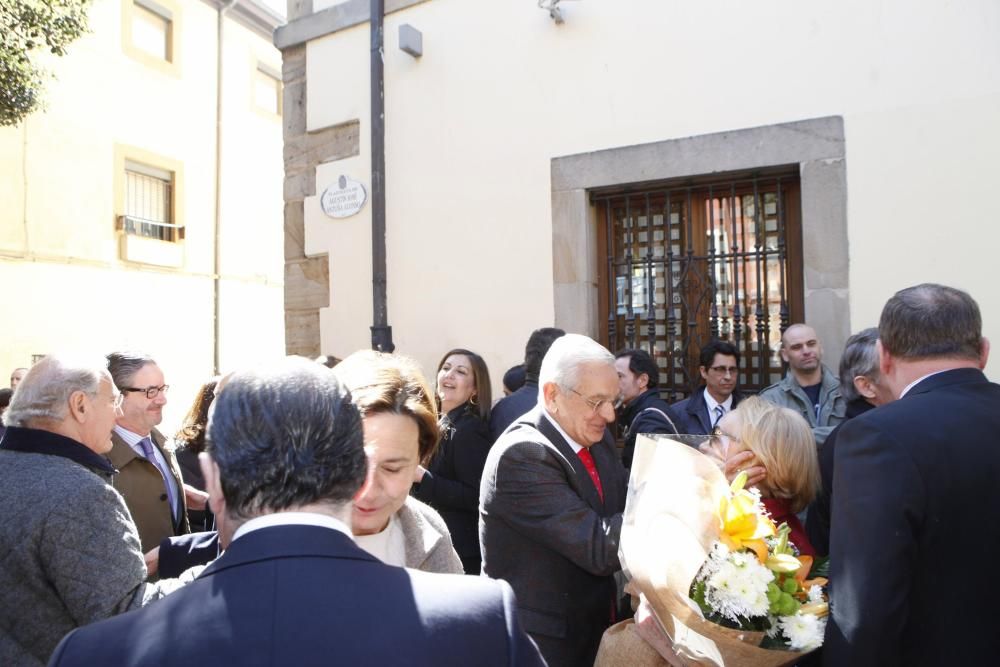 Plazoleta en Gijón con el nombre de Agustín Antuña