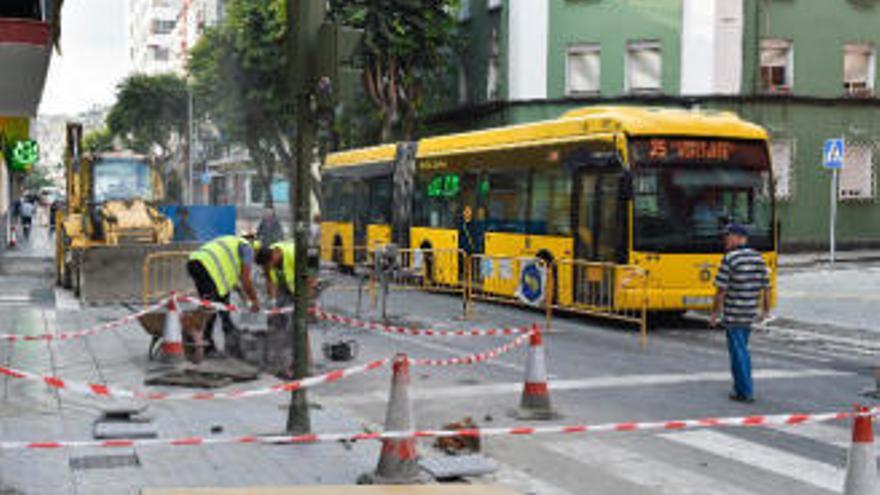 El Cabildo no ve la MetroGuagua al Sur y avisa que el tren no tiene marcha atrás