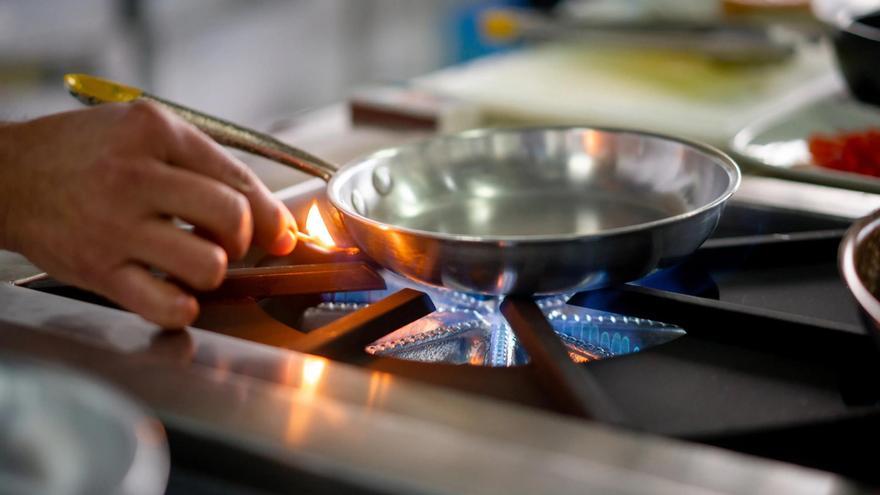Más de 2.000 españoles mueren prematuramente al año por culpa de las cocinas de gas