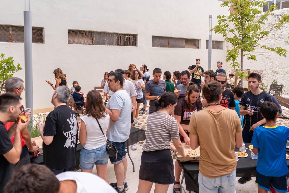 Asistentes a una de las actividades organizadas en la Casa del Delme de Ontinyent.