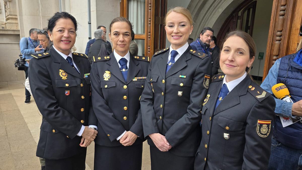 Representantes de las fuerzas y cuerpos de seguridad del Estado.