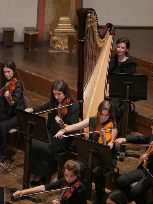 La Orquesta de Jóvenes de la Provincia durante su actuación