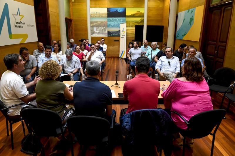 01-10-19 CANARIAS Y ECONOMIA. SEDE COALICION CANARIA. LAS PALMAS DE GRAN CANARIA. Reunión del Comite Insular de Coalición Canaria. Fotos: Juan Castro.  | 01/10/2019 | Fotógrafo: Juan Carlos Castro