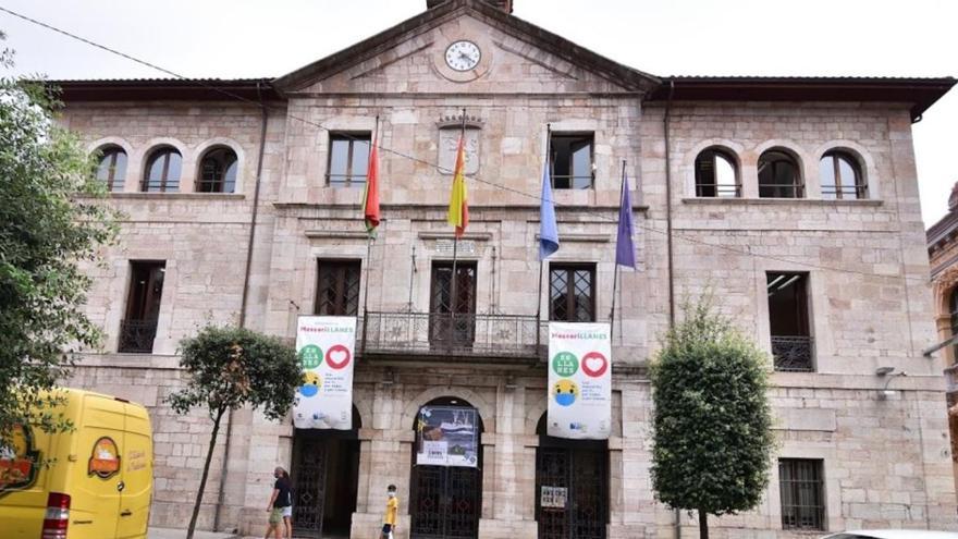 Los empleados del Ayuntamiento de Llanes dan negativo en covid, tras el positivo de un edil