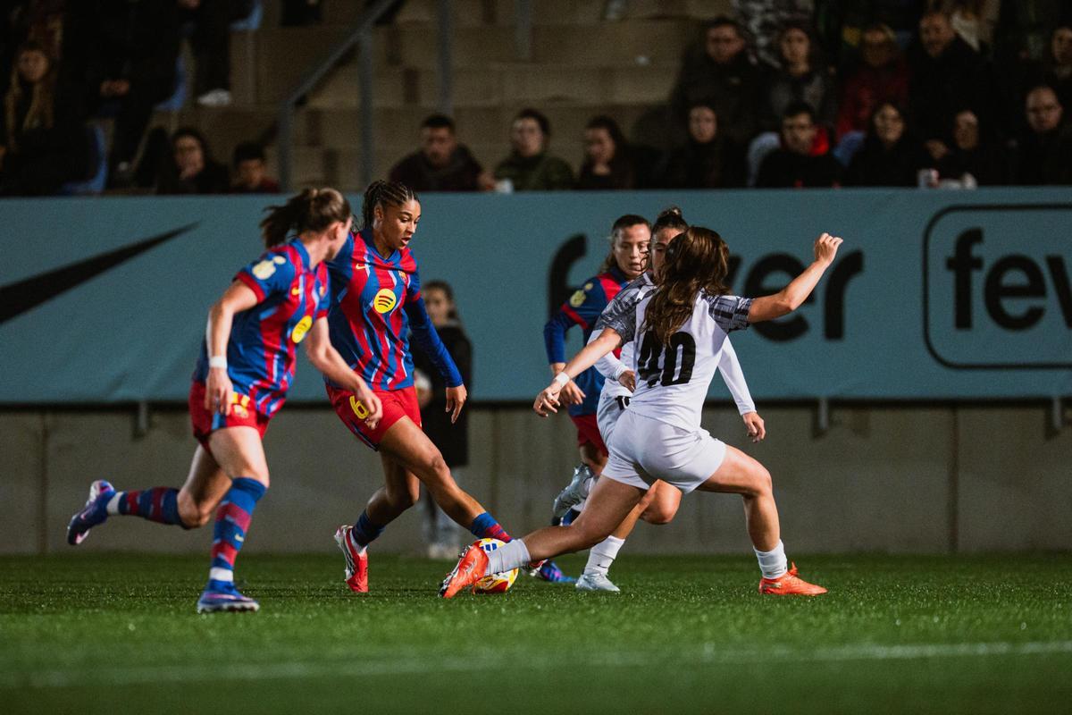 Barça y Levante Badalona se miden en la ida de semifinales de la Copa de la Reina
