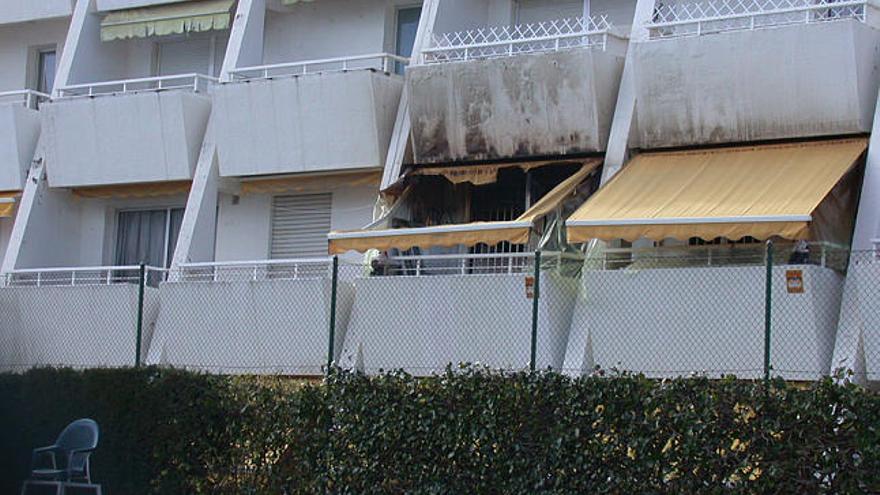 Daños. Estado en el que quedó el inmueble tras el incendio, ocurrido de madrugada.